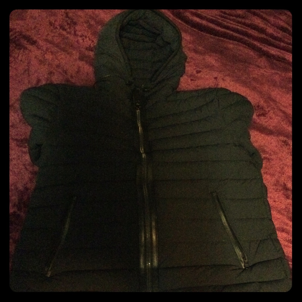 Mackage quilted jacket size 44